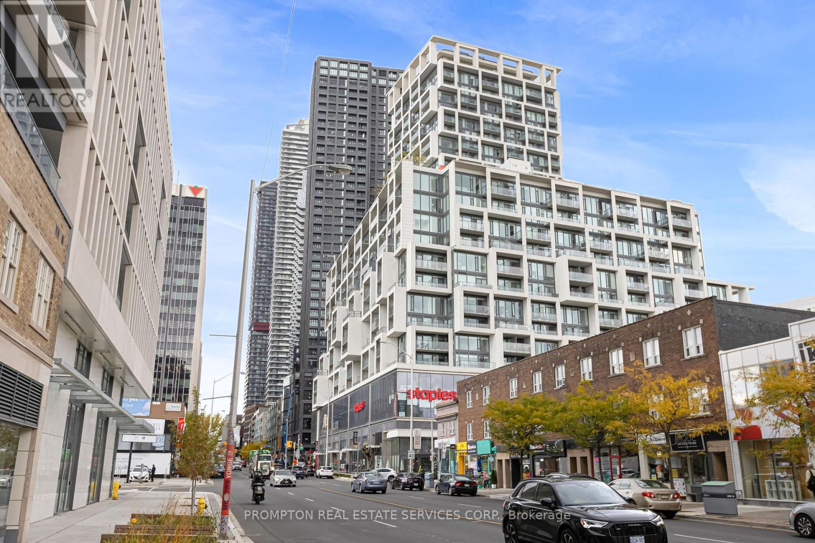 1732 - 8 HILLSDALE AVENUE E, Toronto, Ontario