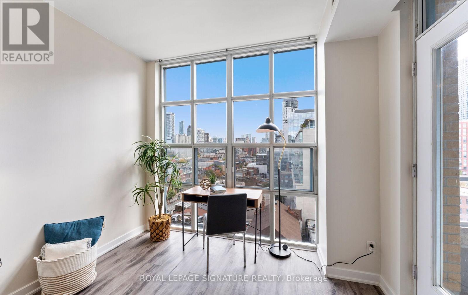 1112 - 438 Richmond Street W, Toronto, Ontario  M5V 3S6 - Photo 10 - C12477755