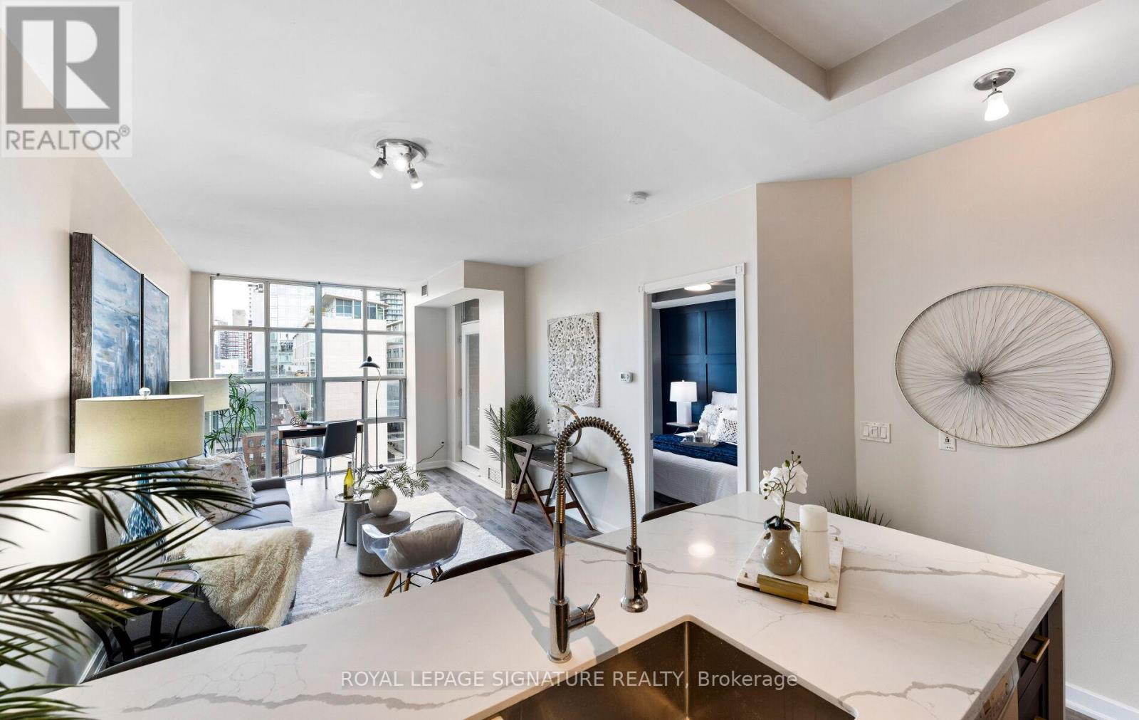 1112 - 438 Richmond Street W, Toronto, Ontario  M5V 3S6 - Photo 16 - C12477755
