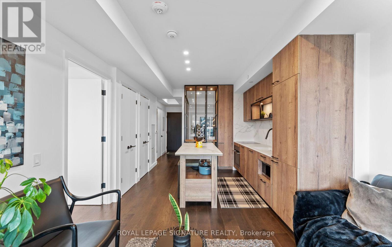 909 - 505 Richmond Street W, Toronto, Ontario  M5V 0P4 - Photo 4 - C12477764