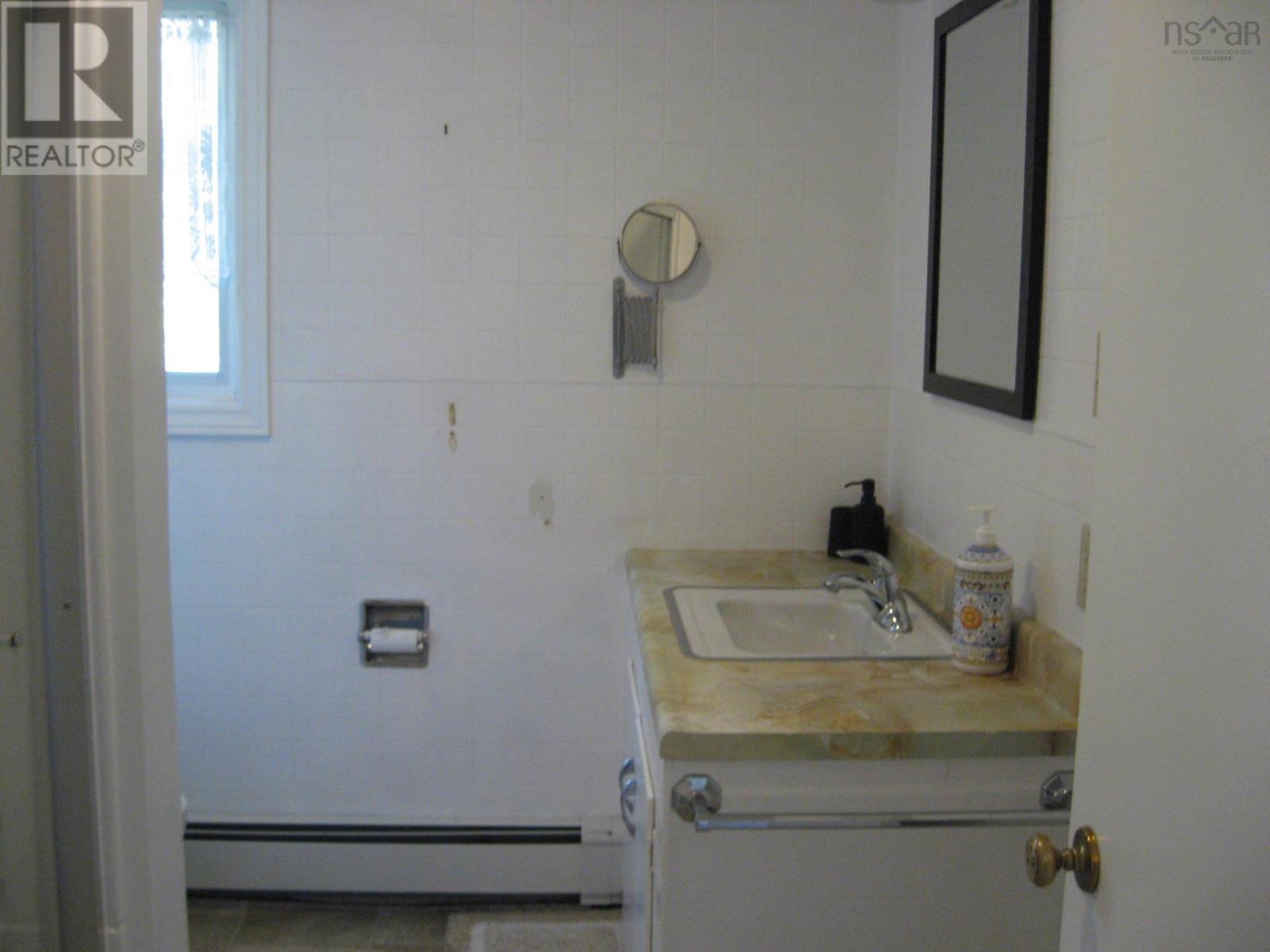 85 School Street, Liverpool, Nova Scotia  B0T 1K0 - Photo 16 - 202526345