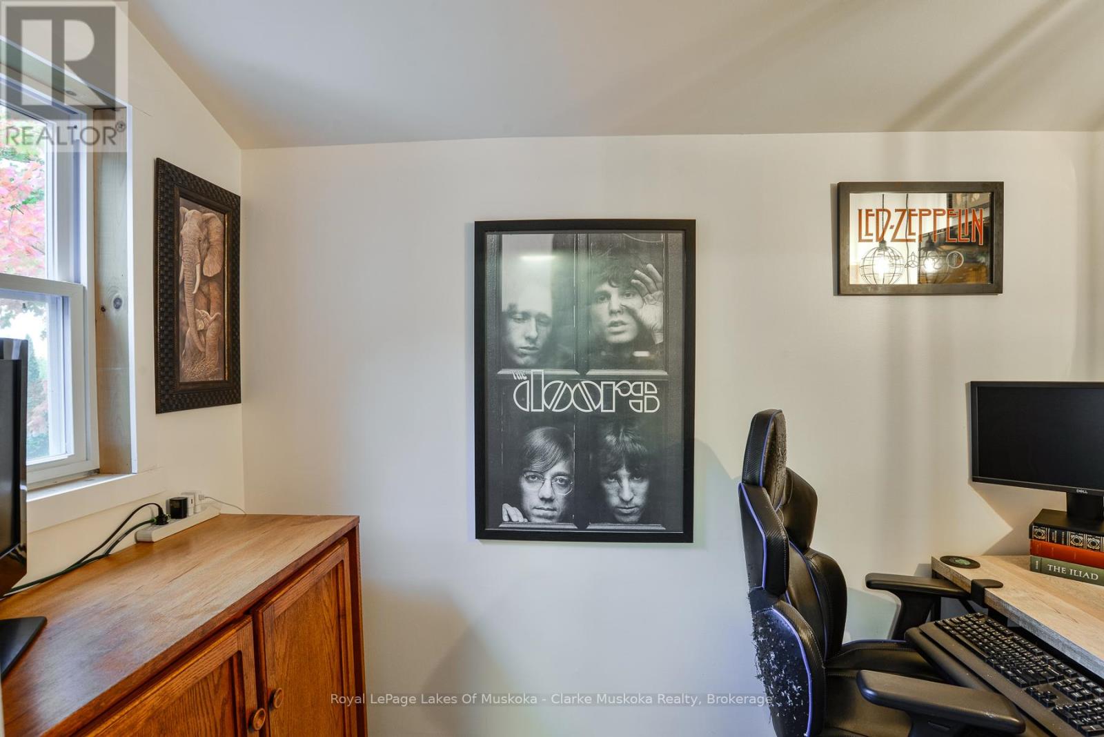 313 Ouida Street, Tay, Ontario  L0K 2C0 - Photo 10 - S12477794