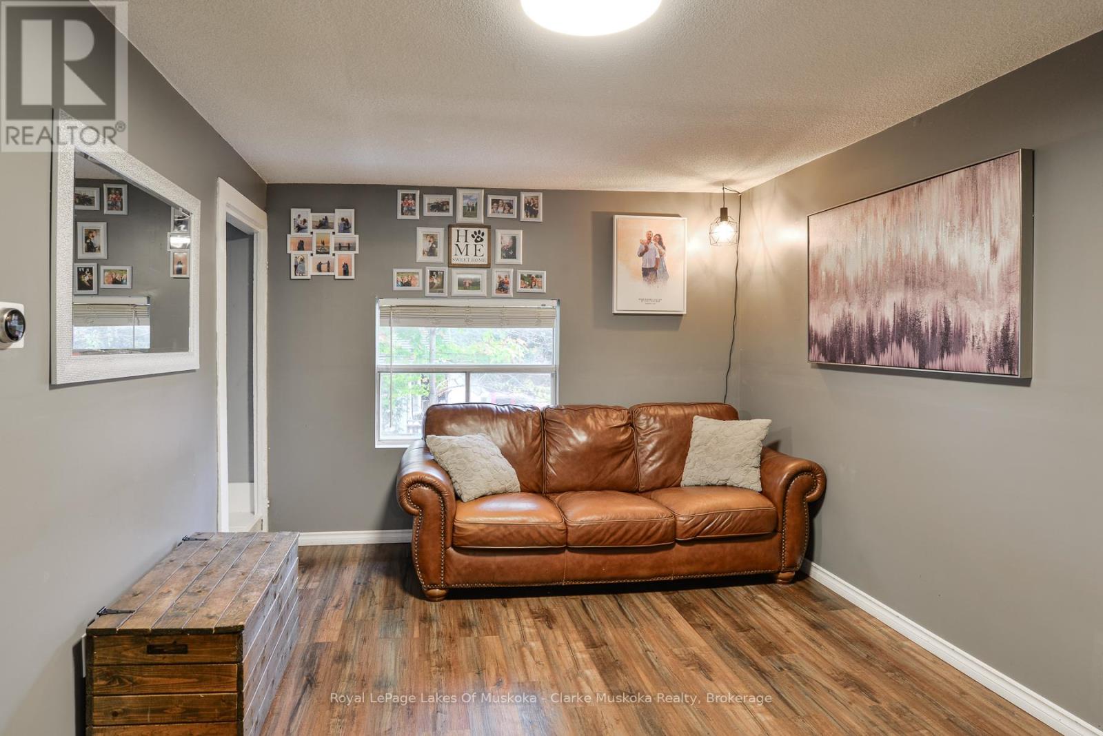 313 Ouida Street, Tay, Ontario  L0K 2C0 - Photo 6 - S12477794
