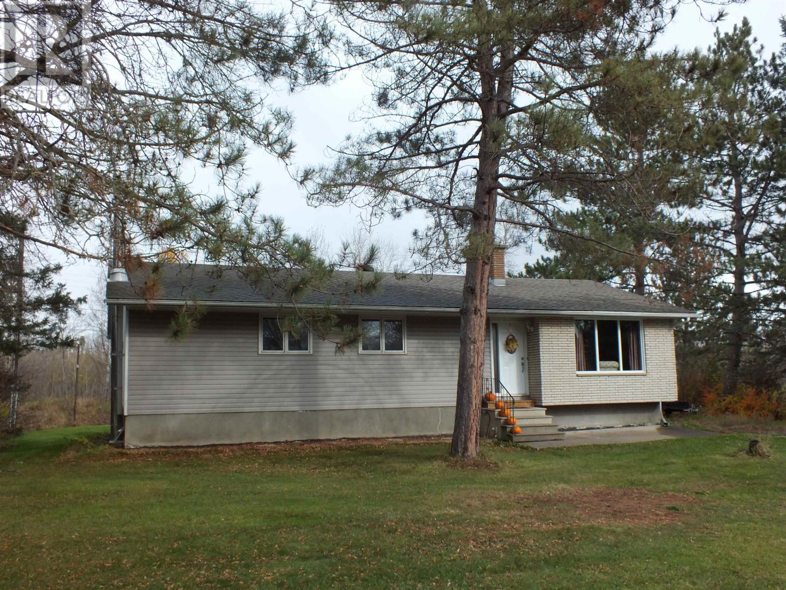 10 Alder Ln, Rosslyn, Ontario  P7K 0N2 - Photo 2 - TB253298