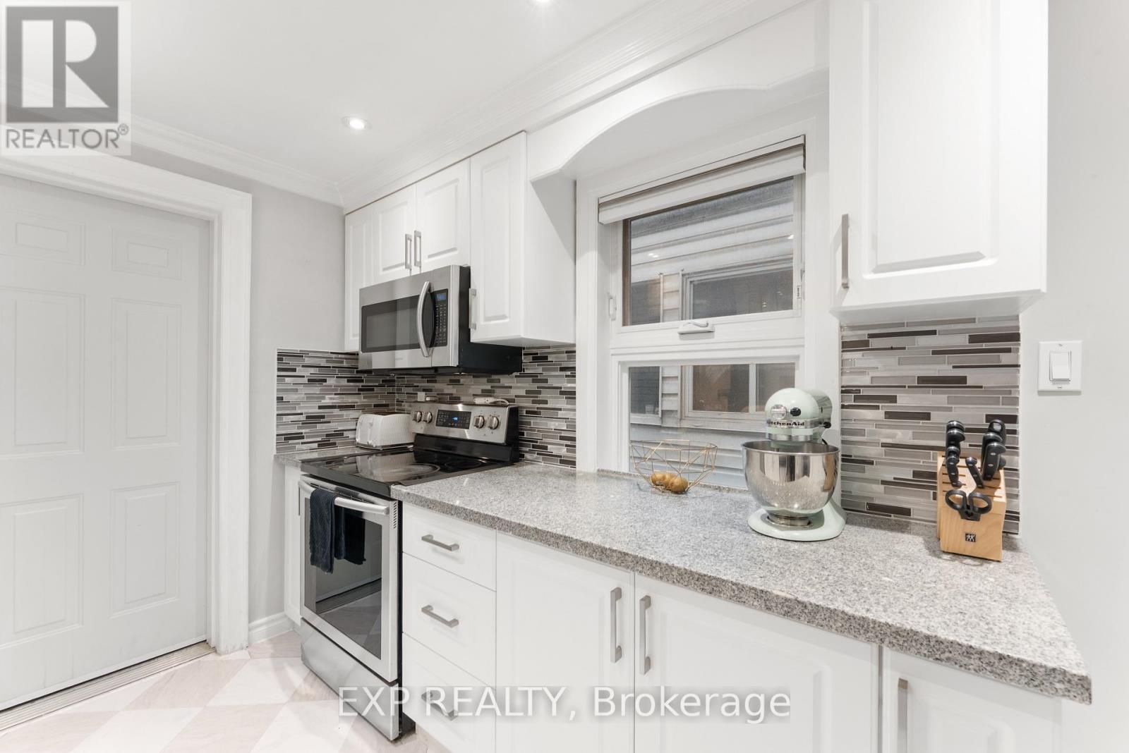 1702 Dundas Street E, Toronto, Ontario  M4L 1L6 - Photo 11 - E12477691