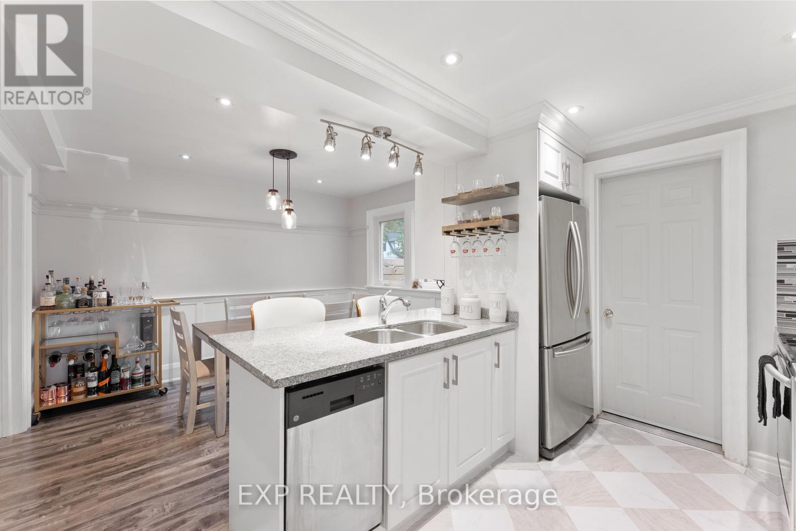 1702 Dundas Street E, Toronto, Ontario  M4L 1L6 - Photo 12 - E12477691