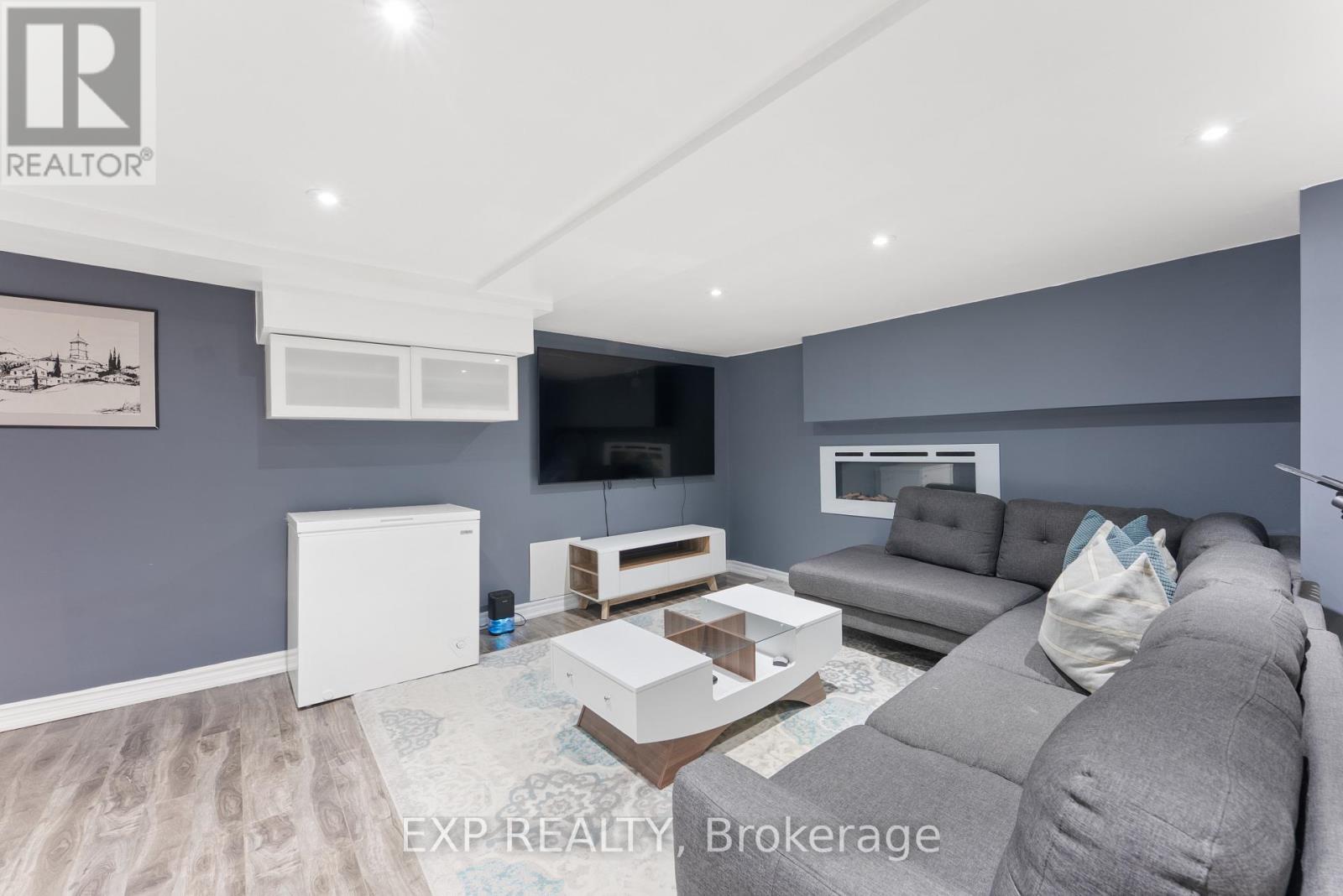 1702 Dundas Street E, Toronto, Ontario  M4L 1L6 - Photo 35 - E12477691