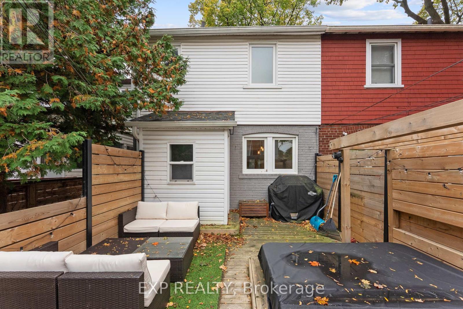 1702 Dundas Street E, Toronto, Ontario  M4L 1L6 - Photo 37 - E12477691