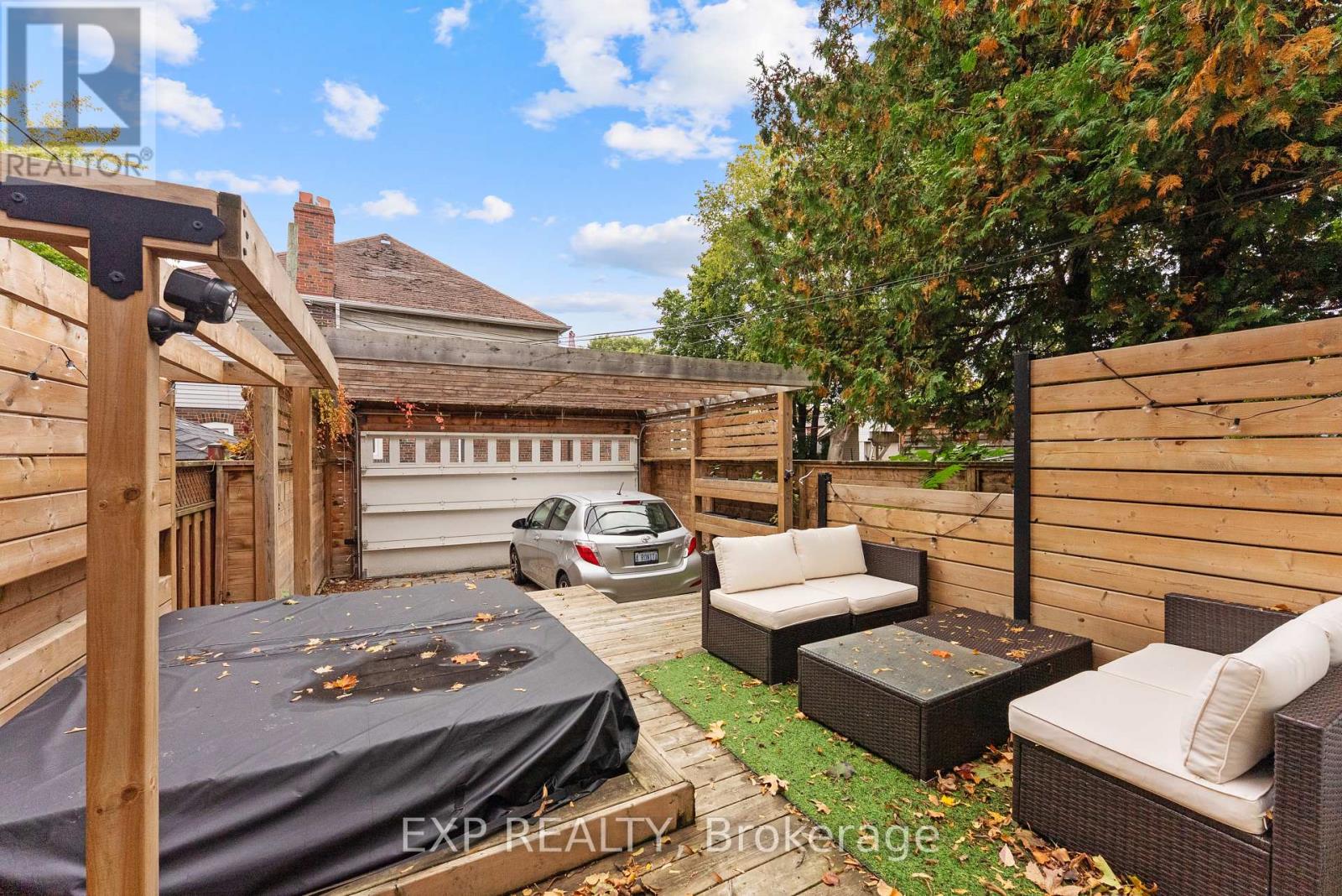 1702 Dundas Street E, Toronto, Ontario  M4L 1L6 - Photo 38 - E12477691