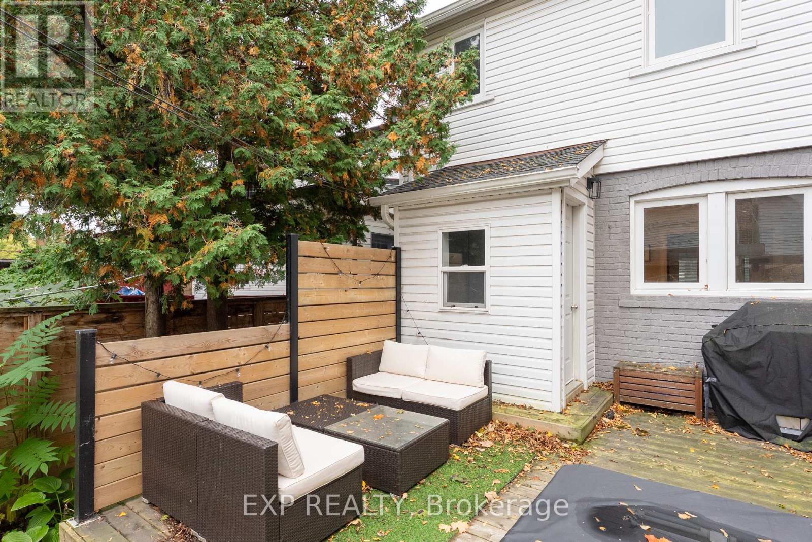 1702 Dundas Street E, Toronto, Ontario  M4L 1L6 - Photo 41 - E12477691