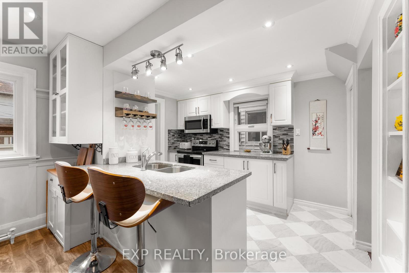 1702 Dundas Street E, Toronto, Ontario  M4L 1L6 - Photo 9 - E12477691