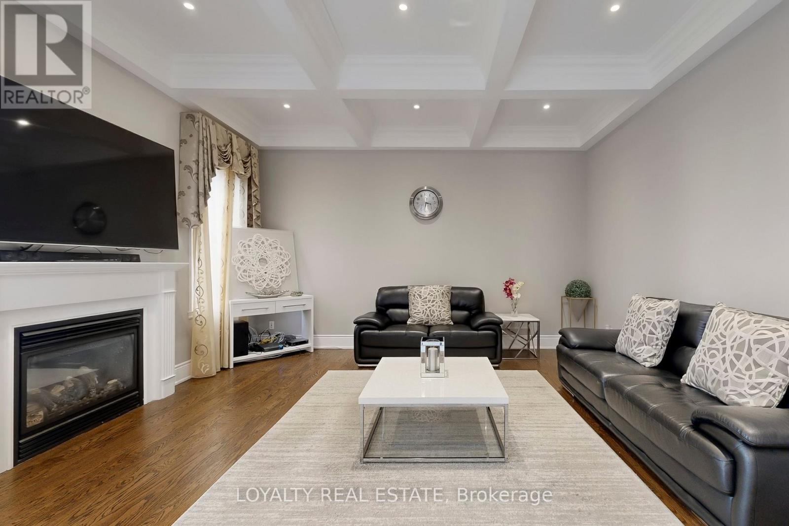 556 Rosebank Road, Pickering, Ontario  L1W 2N5 - Photo 13 - E12477728