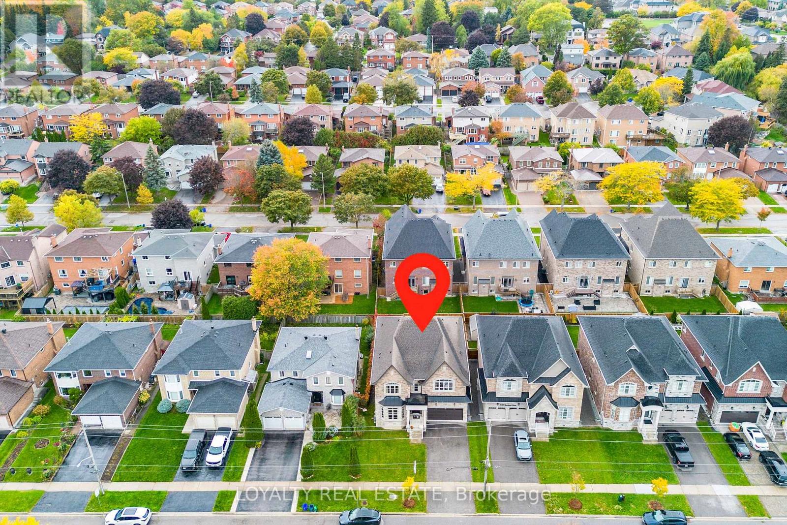 556 Rosebank Road, Pickering, Ontario  L1W 2N5 - Photo 3 - E12477728