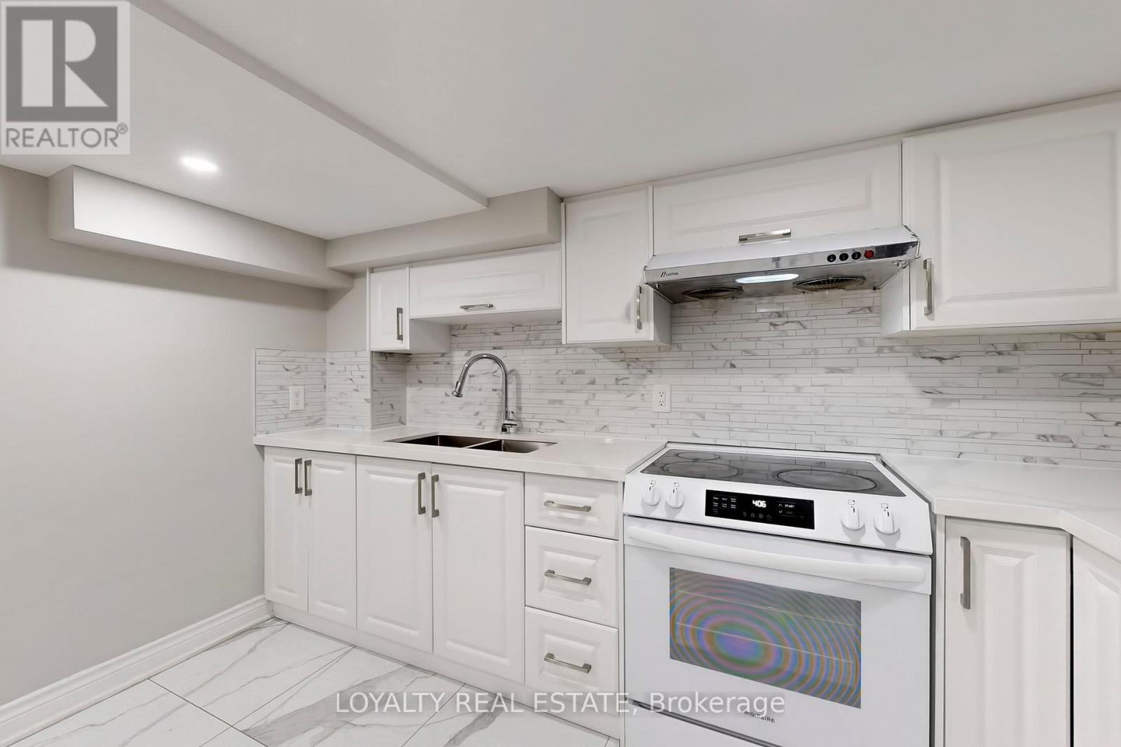 556 Rosebank Road, Pickering, Ontario  L1W 2N5 - Photo 40 - E12477728