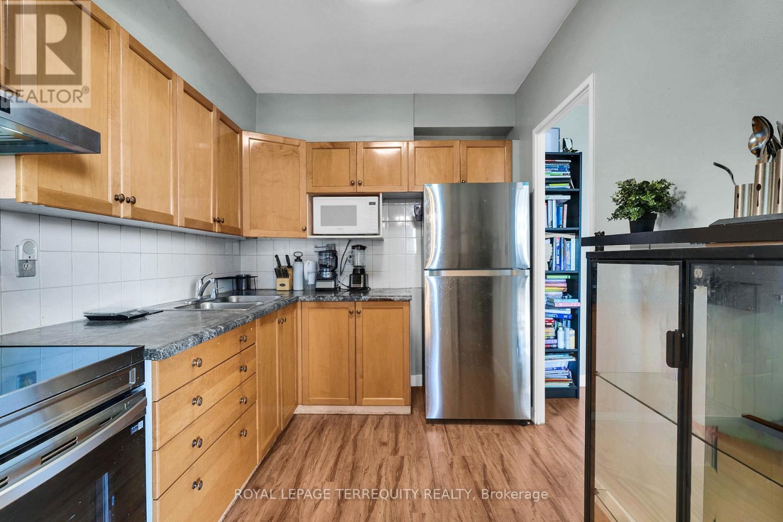 519 - 5 Massey Square, Toronto, Ontario  M4C 5L6 - Photo 10 - E12477743
