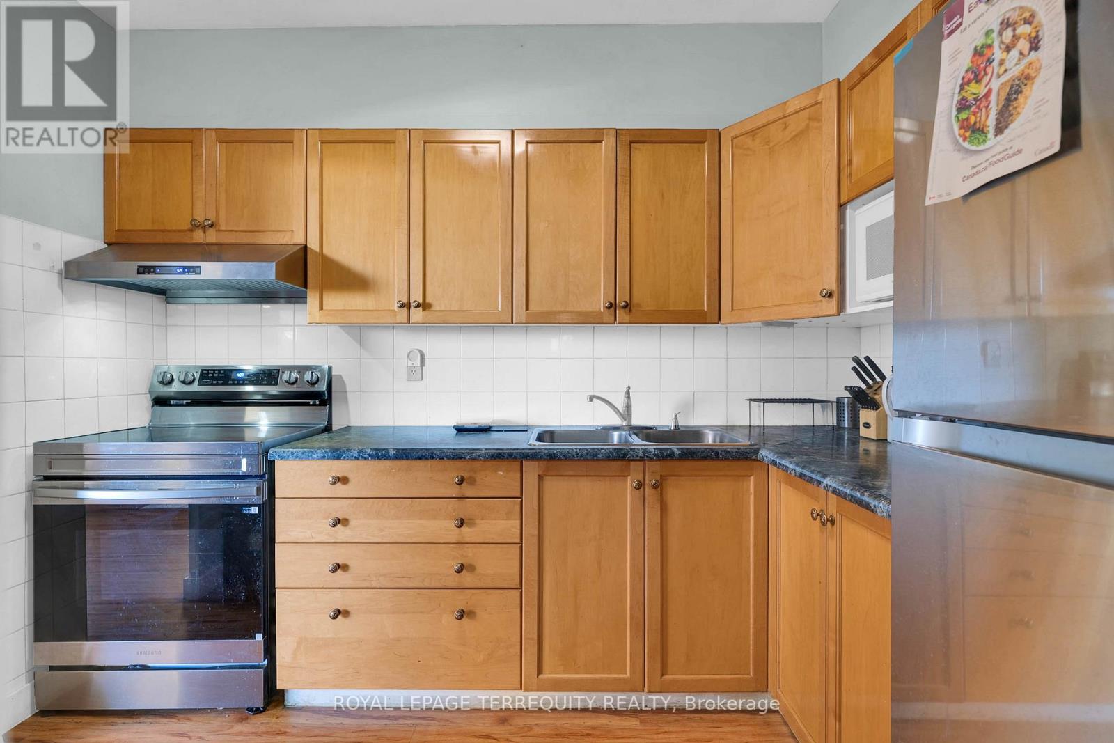 519 - 5 Massey Square, Toronto, Ontario  M4C 5L6 - Photo 11 - E12477743