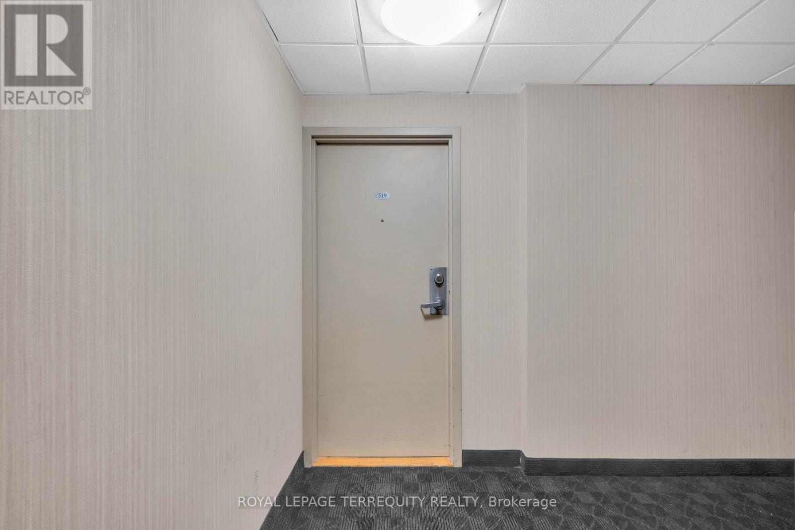 519 - 5 Massey Square, Toronto, Ontario  M4C 5L6 - Photo 2 - E12477743