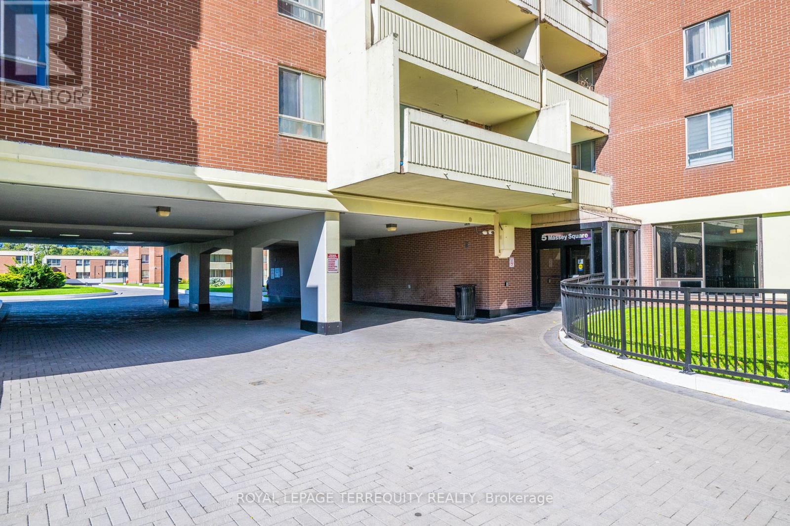 519 - 5 Massey Square, Toronto, Ontario  M4C 5L6 - Photo 21 - E12477743