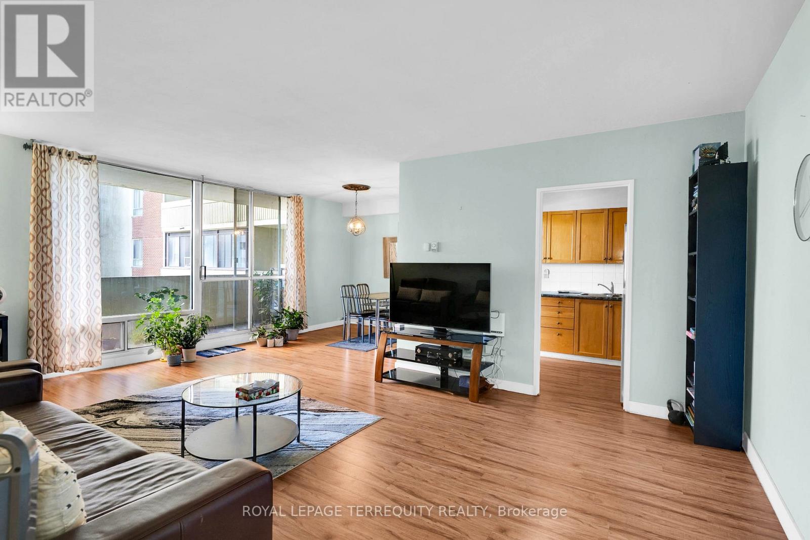 519 - 5 Massey Square, Toronto, Ontario  M4C 5L6 - Photo 3 - E12477743