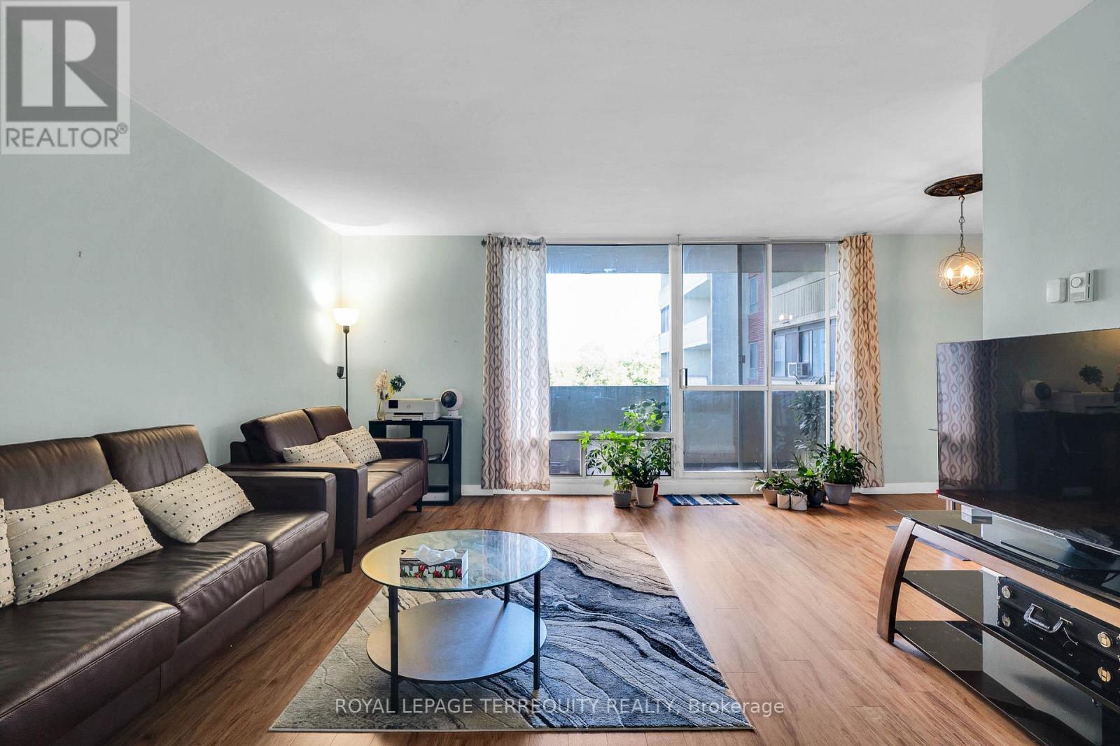519 - 5 Massey Square, Toronto, Ontario  M4C 5L6 - Photo 4 - E12477743