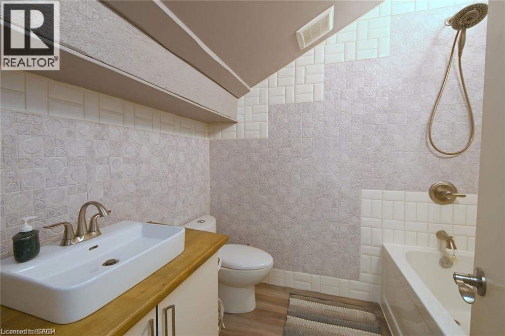 36 Dumfries Street Unit# Upper, Paris, Ontario  N3L 2C8 - Photo 20 - 40781662