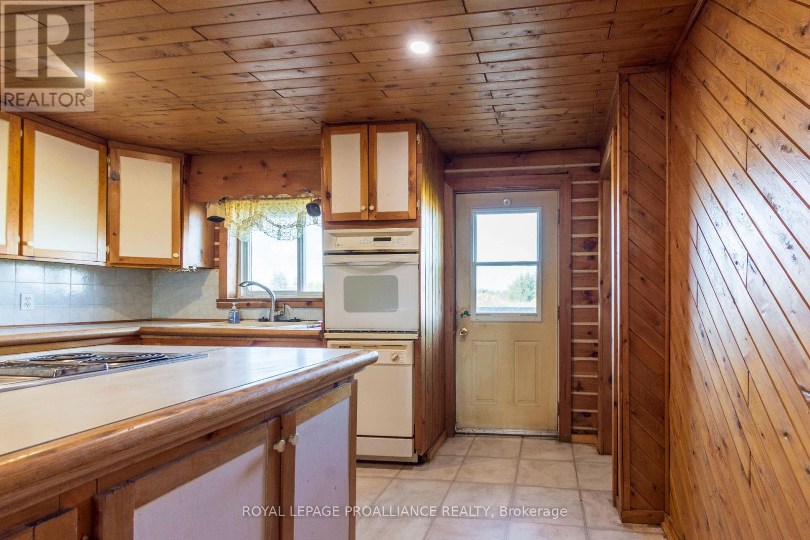 51 Stinson Block Road, Prince Edward County, Ontario  K0K 1T0 - Photo 4 - X12477821