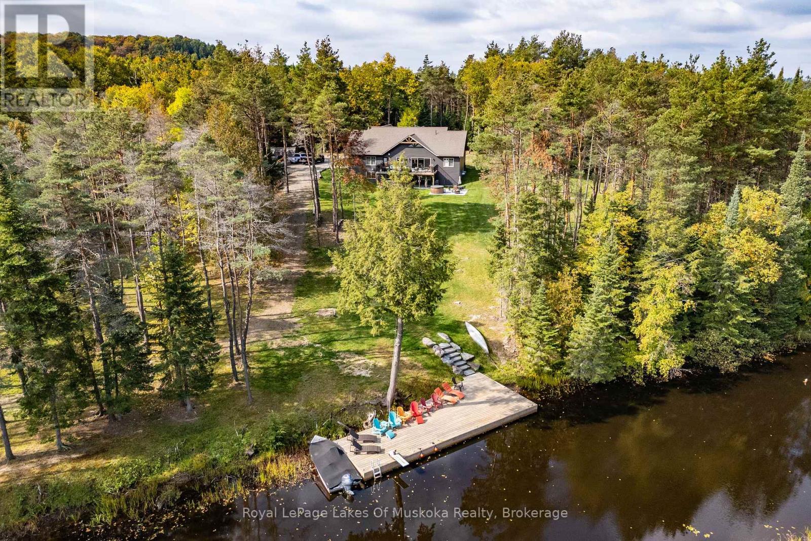 461 ROWANWOOD ROAD, Huntsville, Ontario