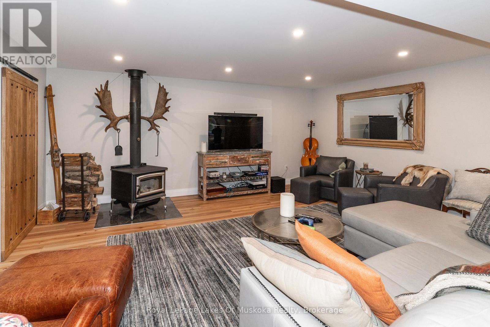 461 Rowanwood Road, Huntsville, Ontario  P0B 1M0 - Photo 21 - X12477838