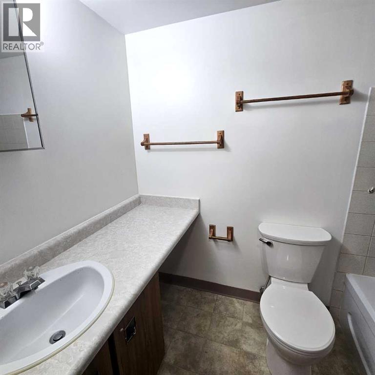 102, 1221b Westhaven Drive, Edson, Alberta  T7E 1P9 - Photo 24 - A2266161