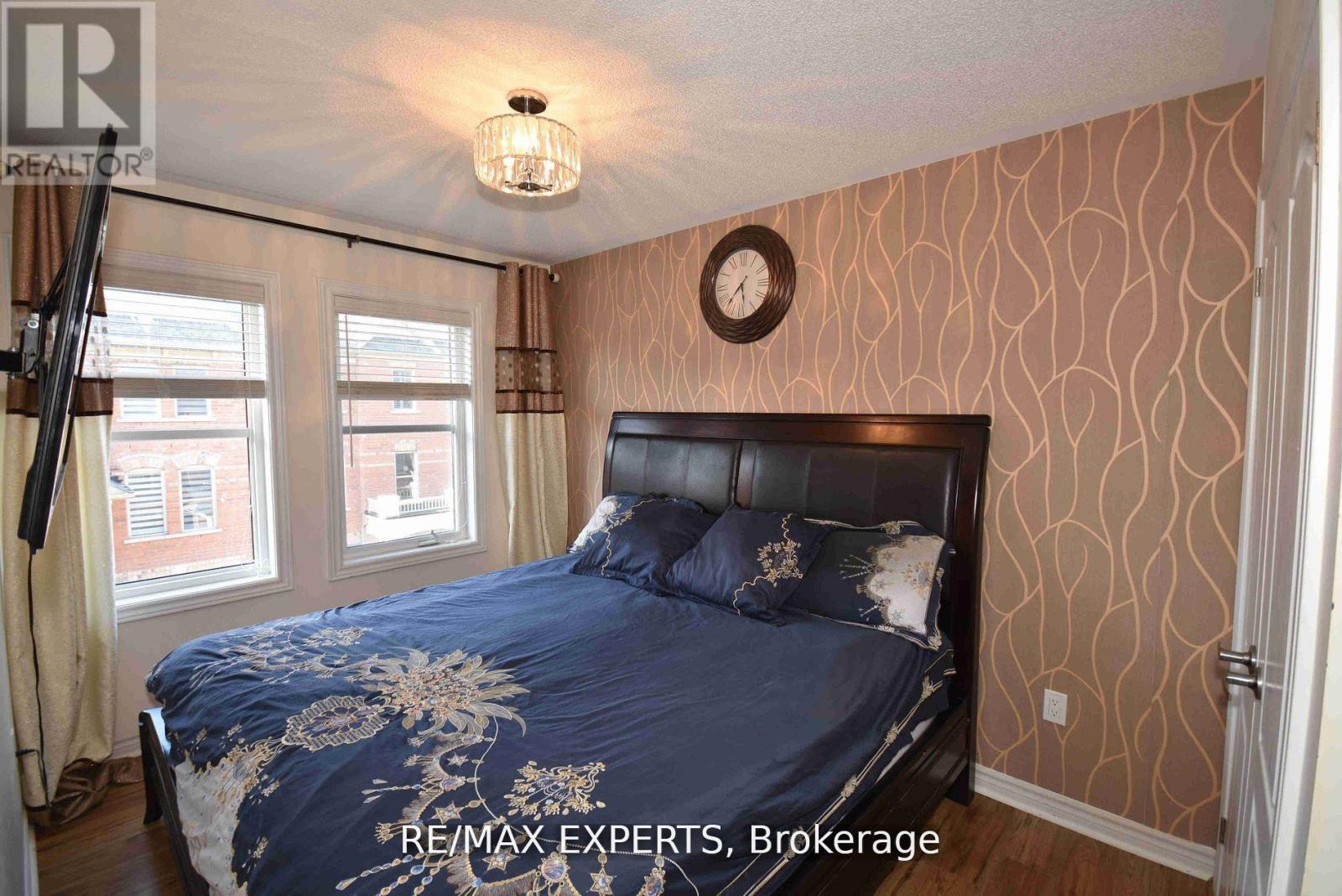 11 City Park Circle, Vaughan, Ontario  L4L 0H2 - Photo 13 - N12477706