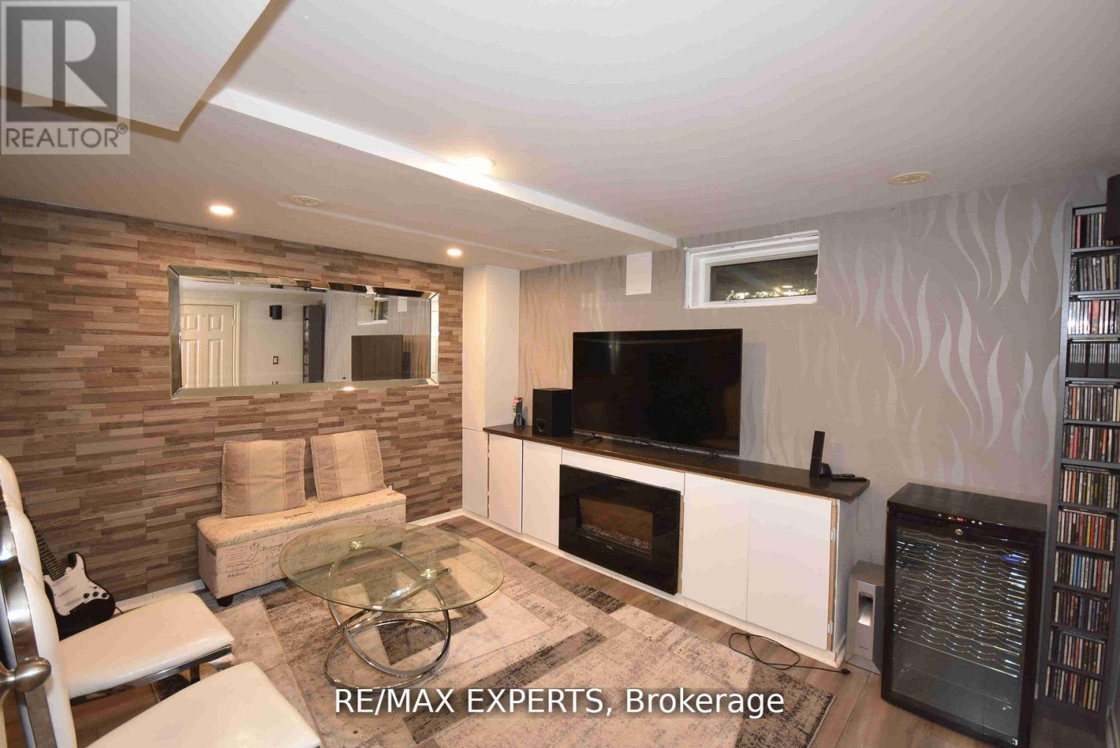 11 City Park Circle, Vaughan, Ontario  L4L 0H2 - Photo 24 - N12477706