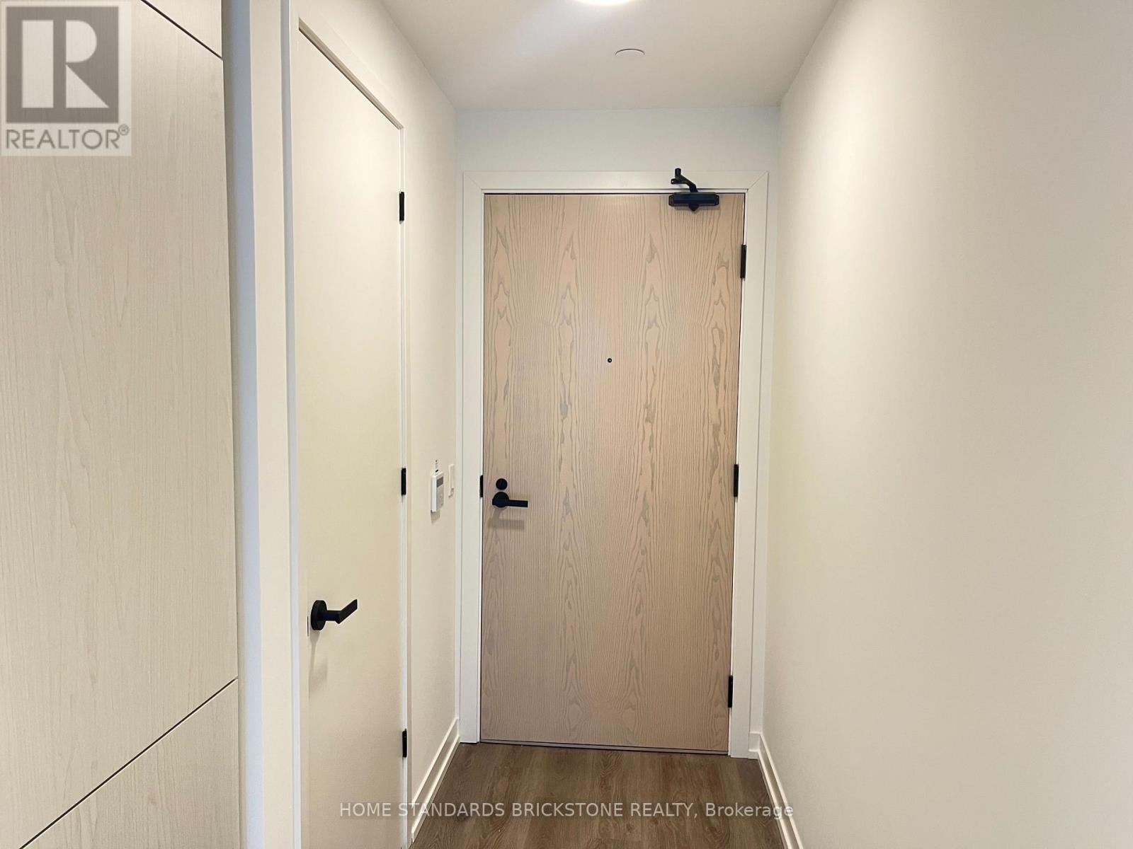 3715 - 28 Interchange Way, Vaughan, Ontario  L4K 0P8 - Photo 5 - N12477732