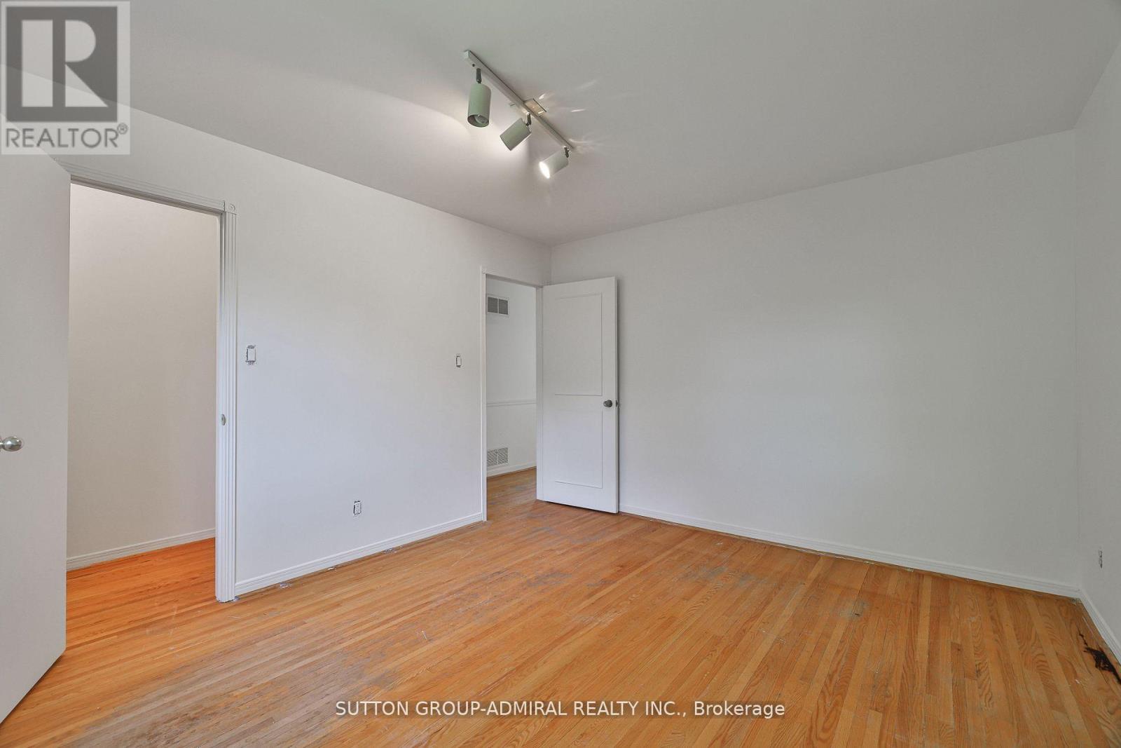 22 Cobblestone Drive, Markham, Ontario  L3T 4E4 - Photo 36 - N12477737