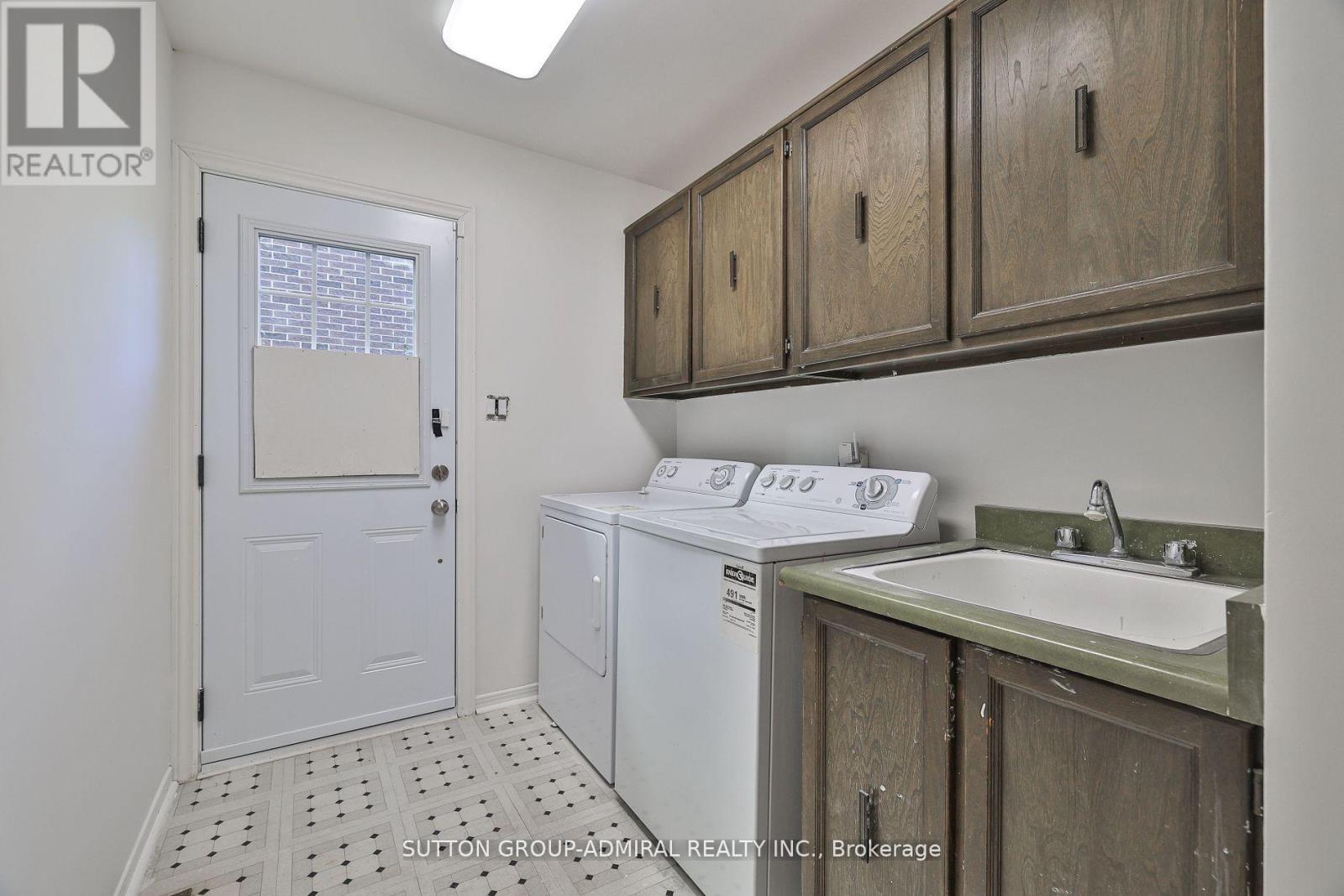 22 Cobblestone Drive, Markham, Ontario  L3T 4E4 - Photo 37 - N12477737