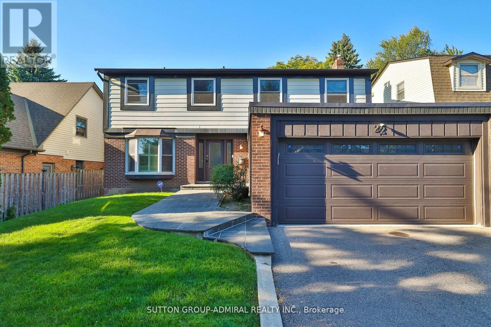 22 Cobblestone Drive, Markham, Ontario  L3T 4E4 - Photo 4 - N12477737