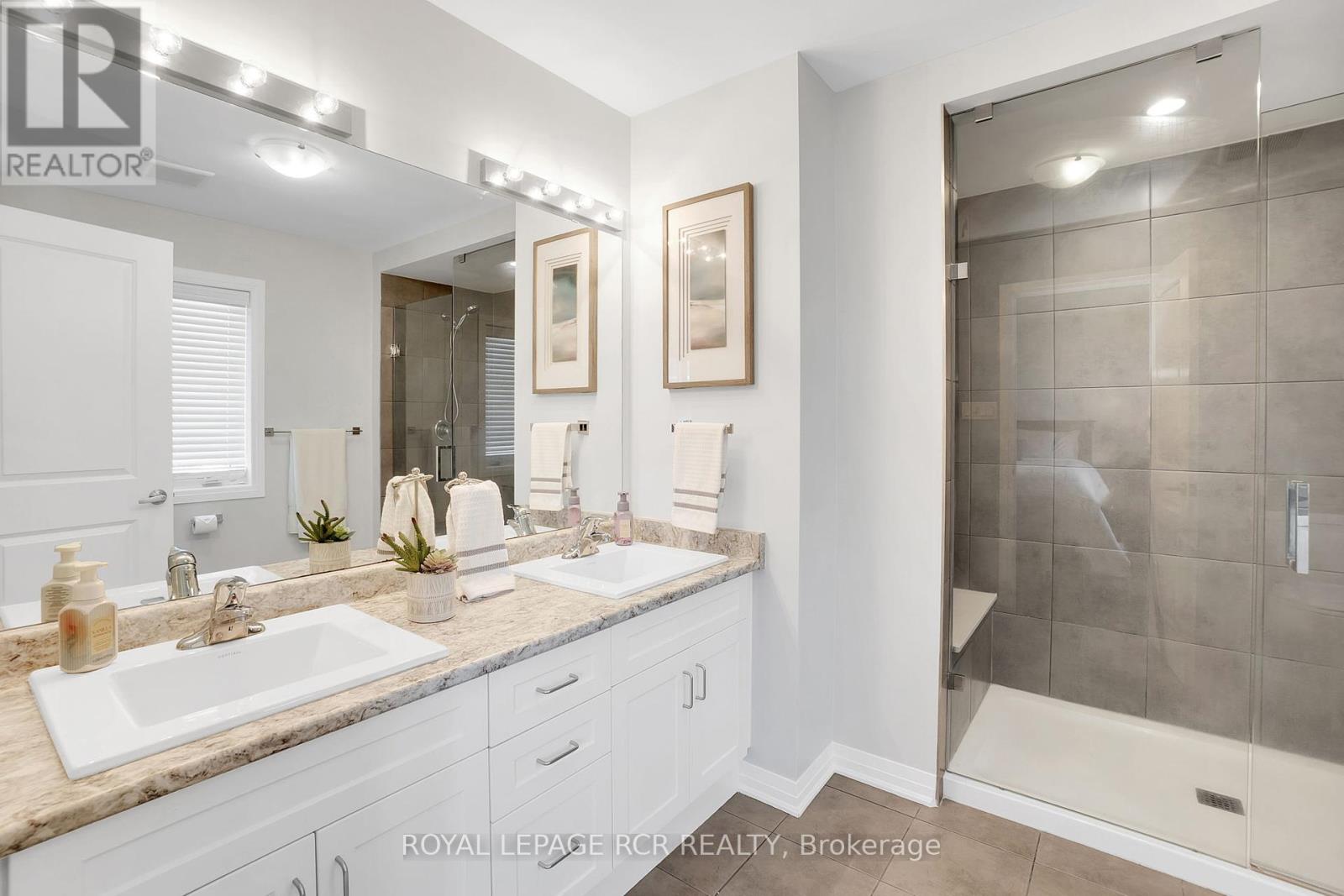 45 Martin Trail, New Tecumseth (Tottenham), Ontario  L0G 1W0 - Photo 22 - N12440181