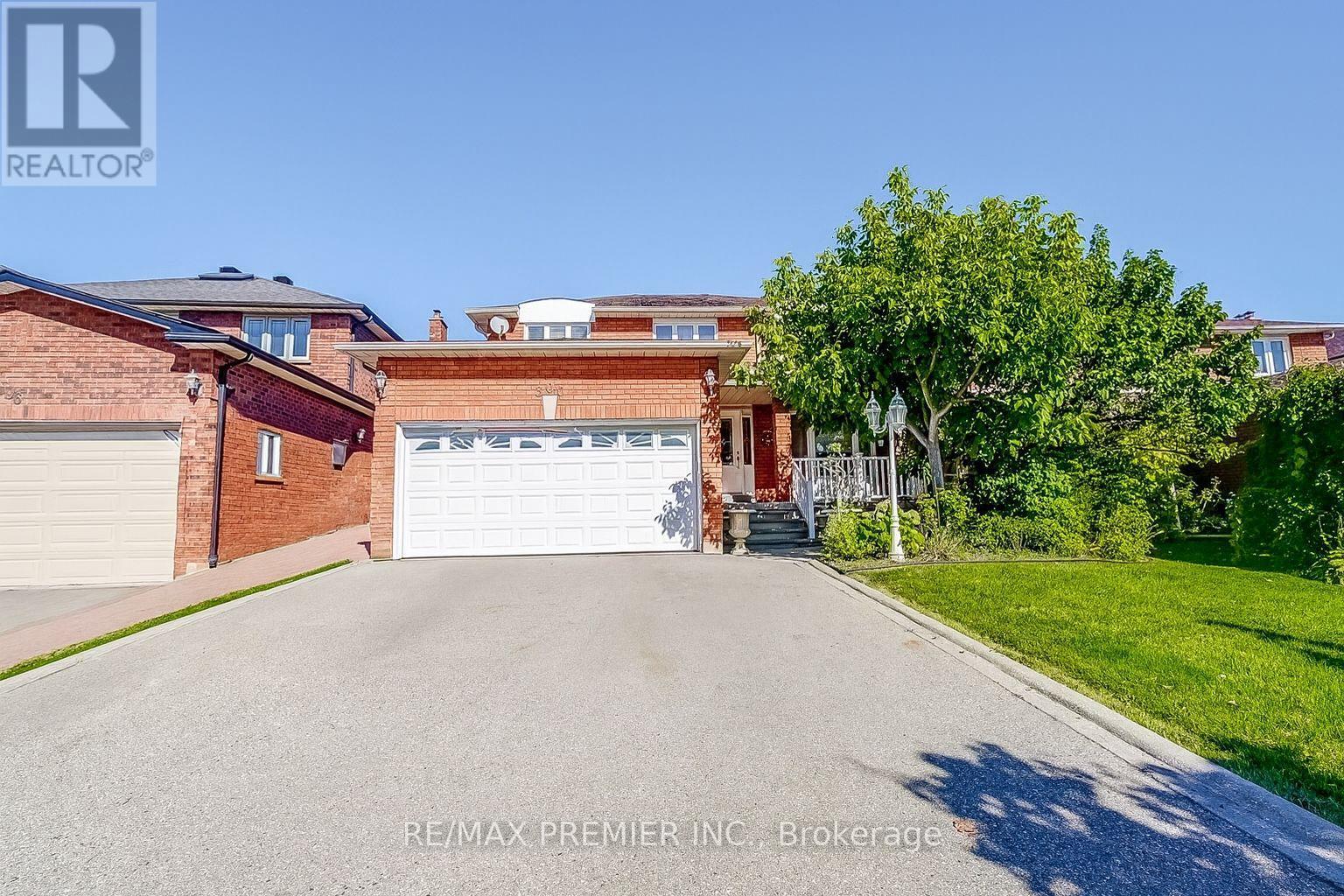 300 BELVIEW AVENUE, Vaughan, Ontario