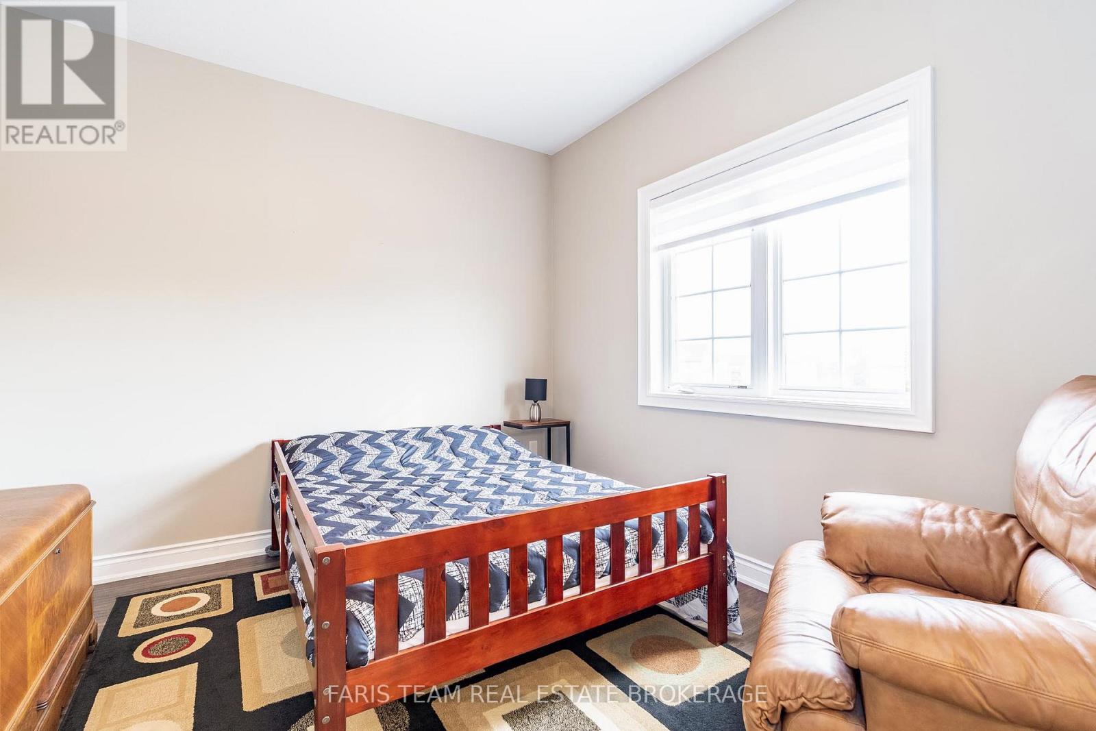 402 - 42 Ferndale Drive S, Barrie, Ontario  L4N 2M5 - Photo 22 - S12477708