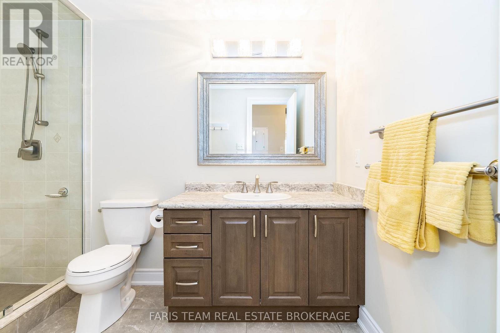 402 - 42 Ferndale Drive S, Barrie, Ontario  L4N 2M5 - Photo 24 - S12477708