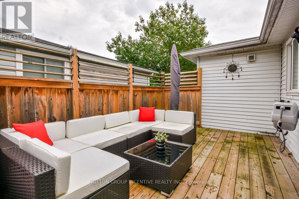 29 Wells Crescent, Barrie, Ontario  L4N 5W8 - Photo 23 - S12477716