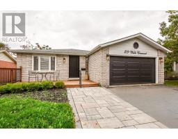 29 WELLS CRESCENT, Barrie, Ontario