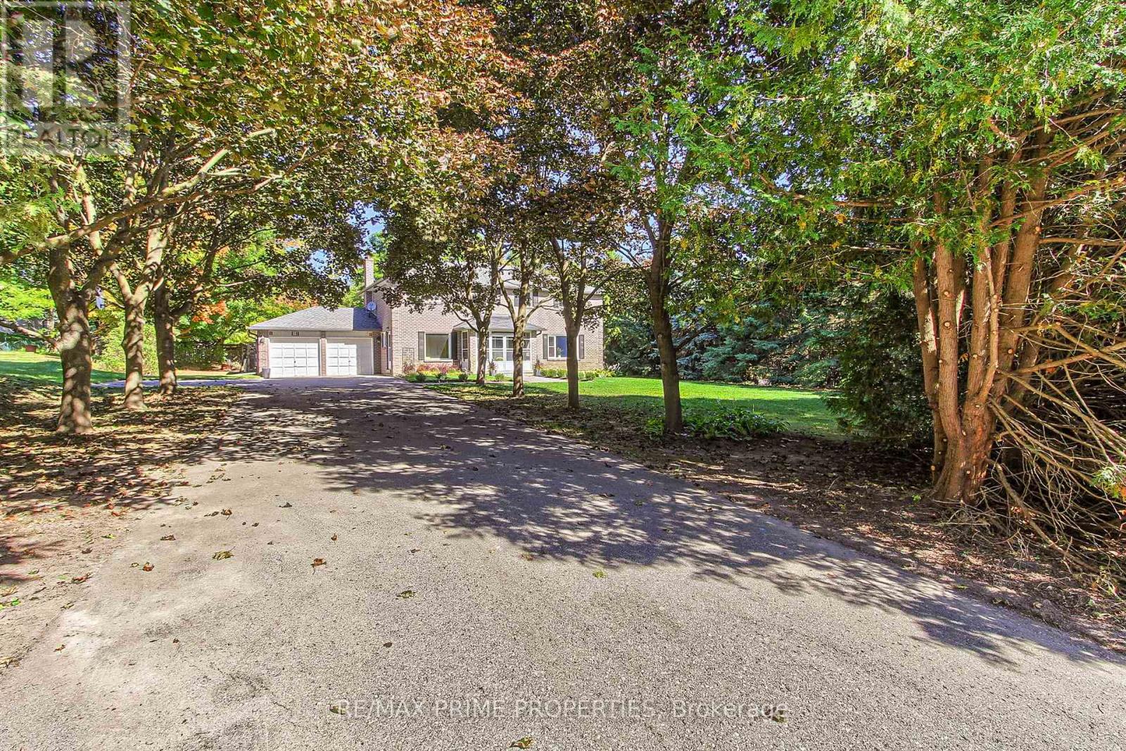 18 Testa Street, East Gwillimbury, Ontario  L0G 1R0 - Photo 3 - N12475954