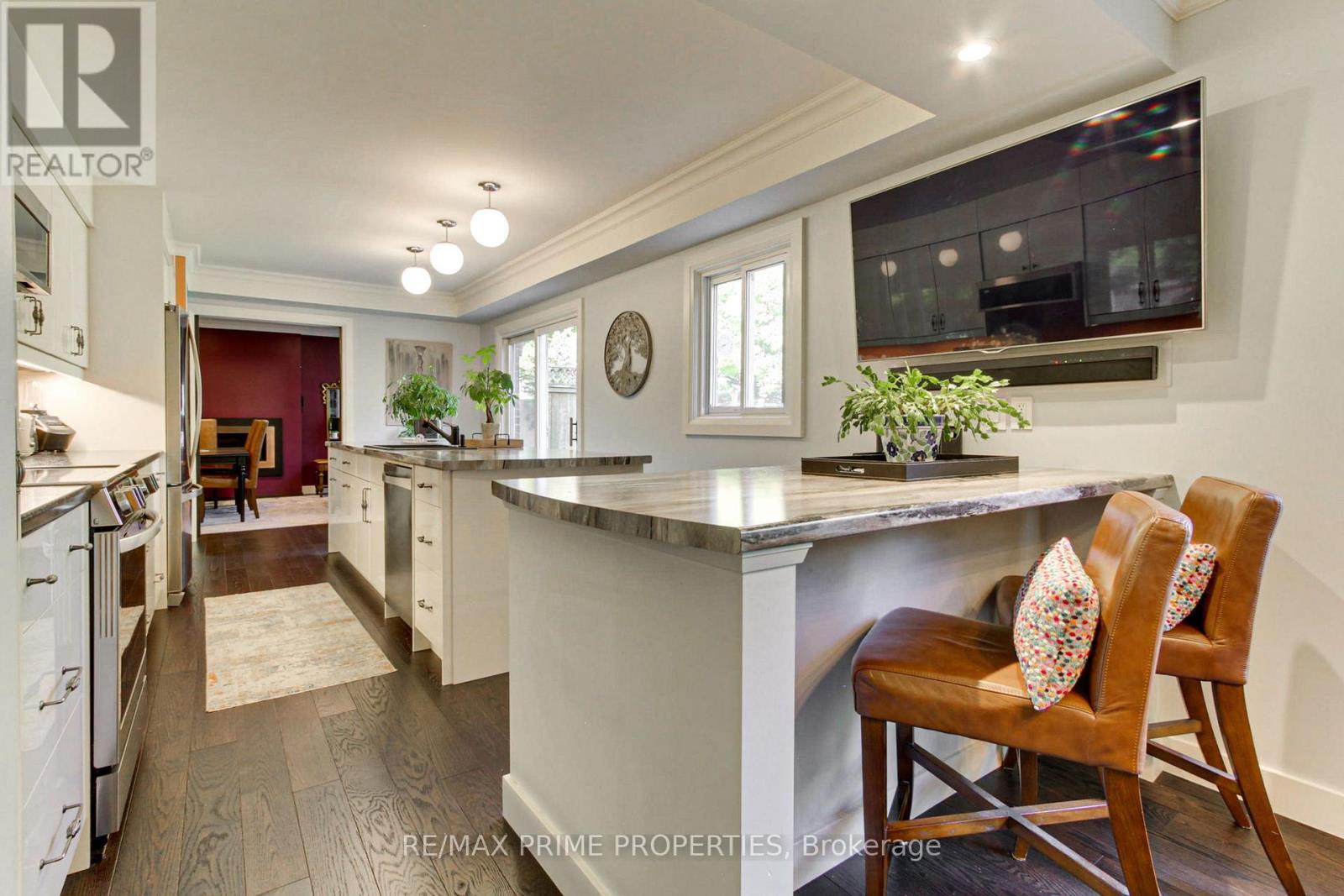 18 Testa Street, East Gwillimbury, Ontario  L0G 1R0 - Photo 10 - N12475954