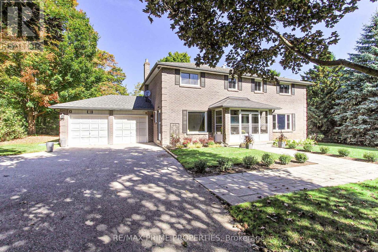 18 Testa Street, East Gwillimbury, Ontario  L0G 1R0 - Photo 2 - N12475954