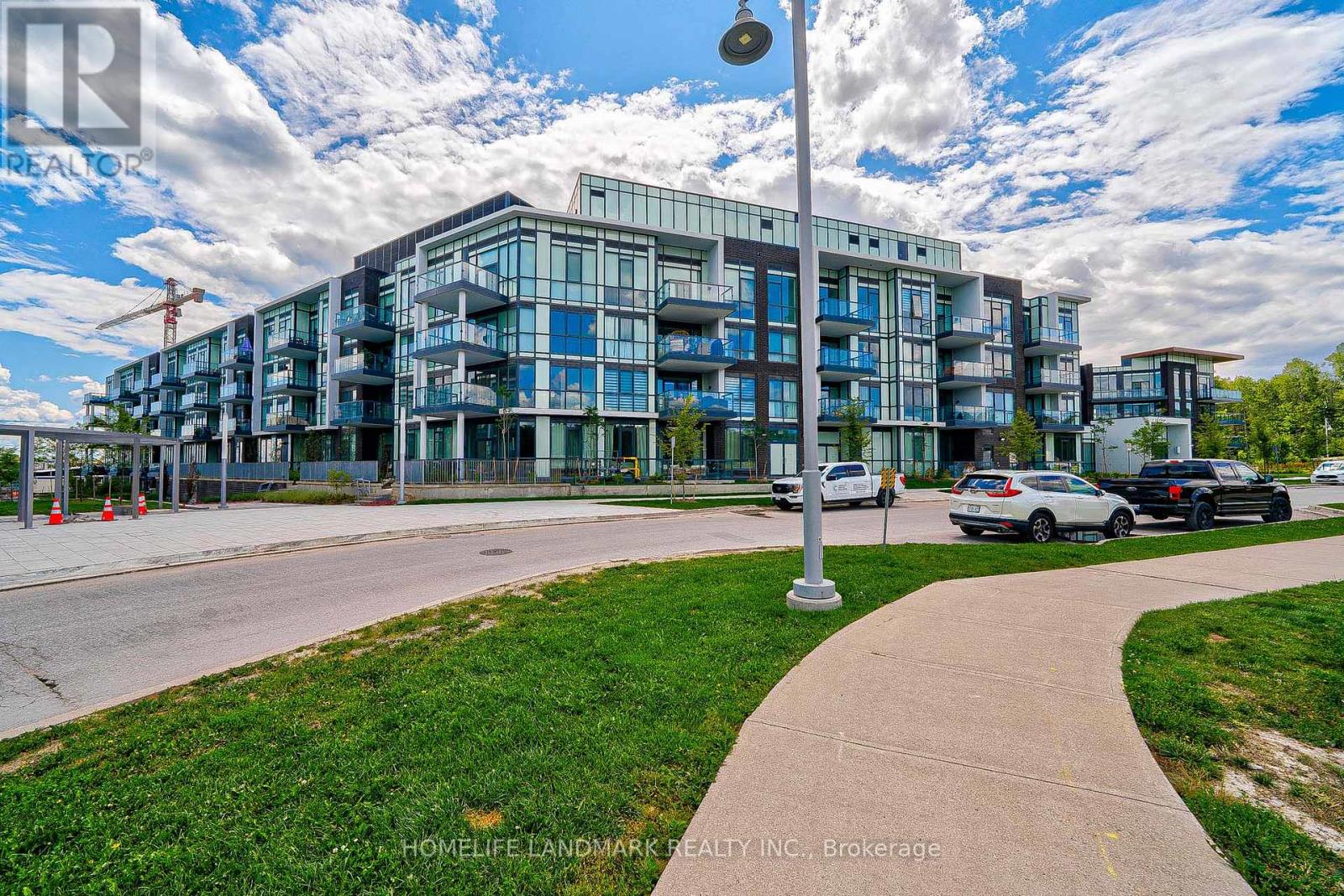 312 - 415 Sea Ray Avenue, Innisfil, Ontario  L9S 0R5 - Photo 2 - N12476001