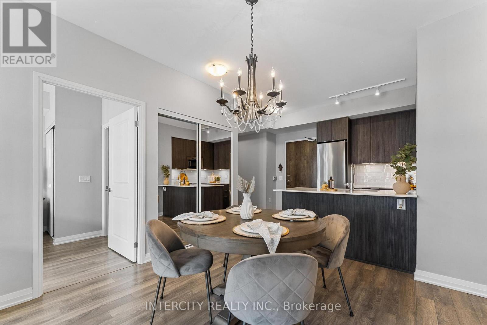 627 - 99 Eagle Rock Way, Vaughan, Ontario  L6A 5A7 - Photo 12 - N12476064