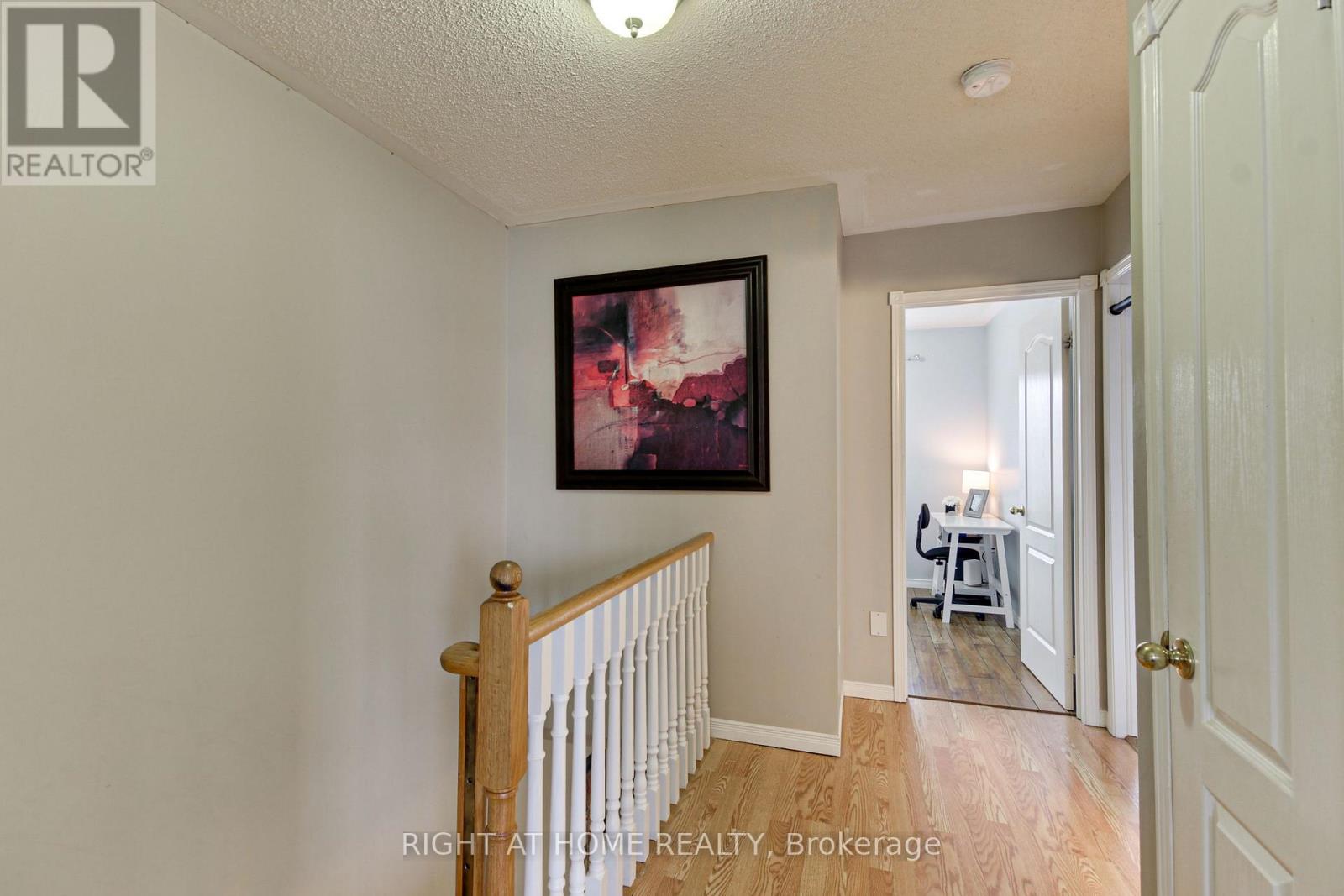 26 Crittenden Drive, Georgina, Ontario  L4P 4E7 - Photo 10 - N12476067