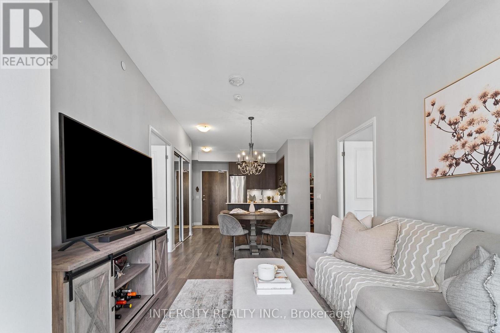 627 - 99 Eagle Rock Way, Vaughan, Ontario  L6A 5A7 - Photo 14 - N12476064