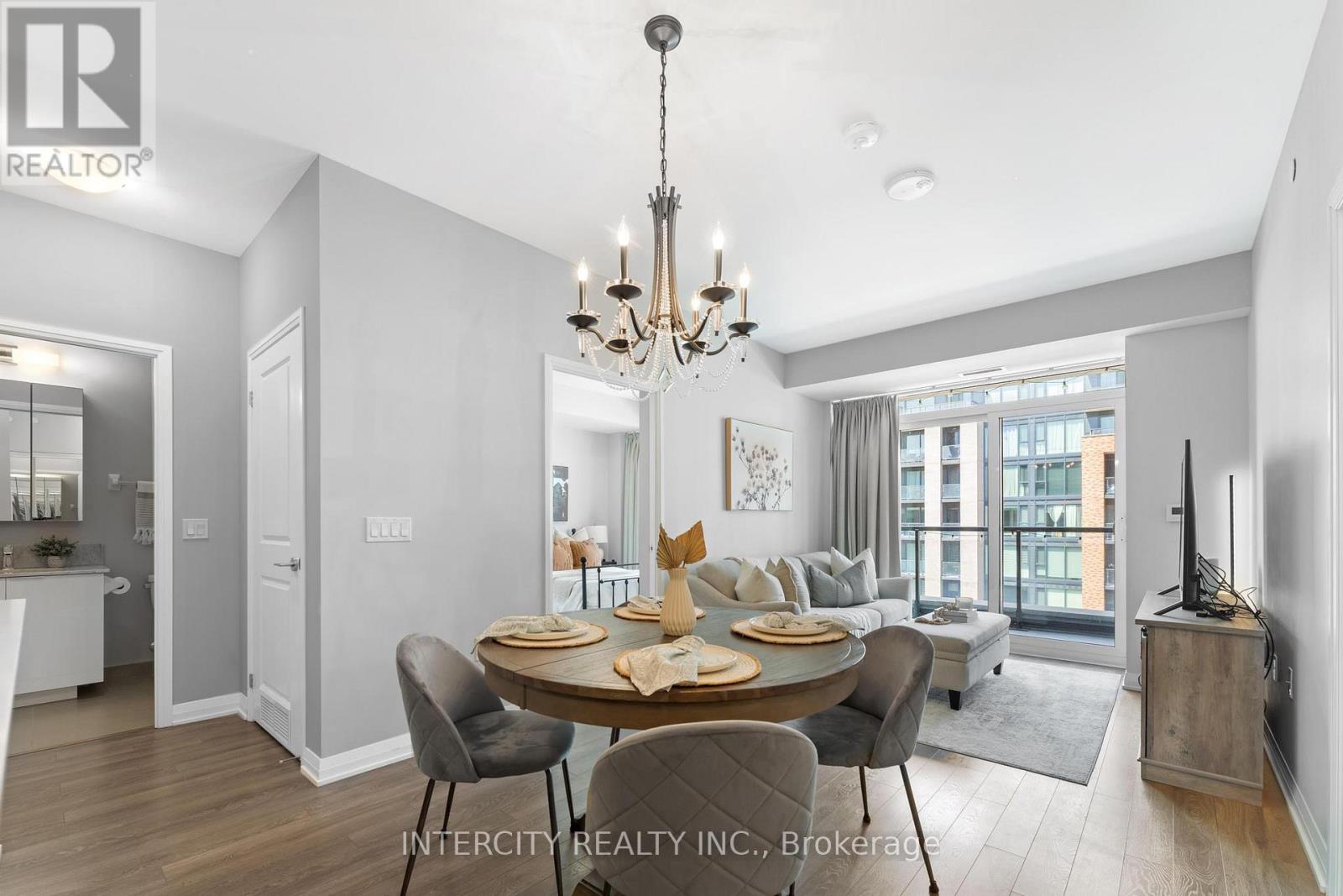 627 - 99 Eagle Rock Way, Vaughan, Ontario  L6A 5A7 - Photo 9 - N12476064