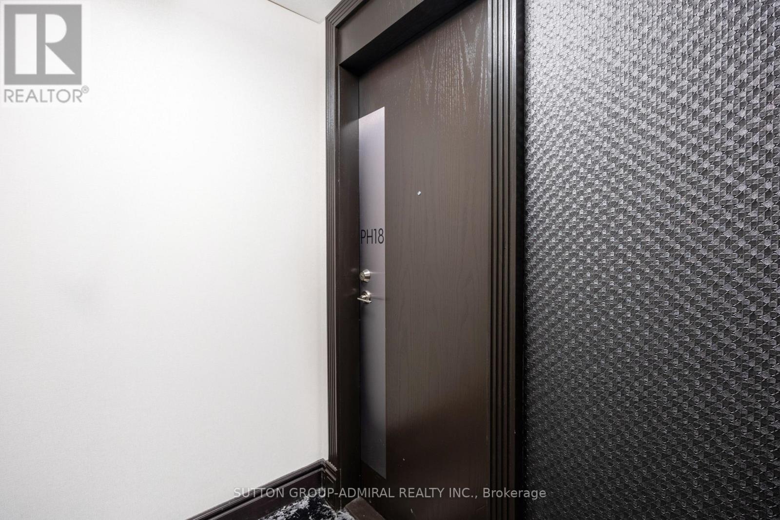 Ph18 - 3 Ellesmere Street, Richmond Hill, Ontario  L4B 4N2 - Photo 4 - N12476104